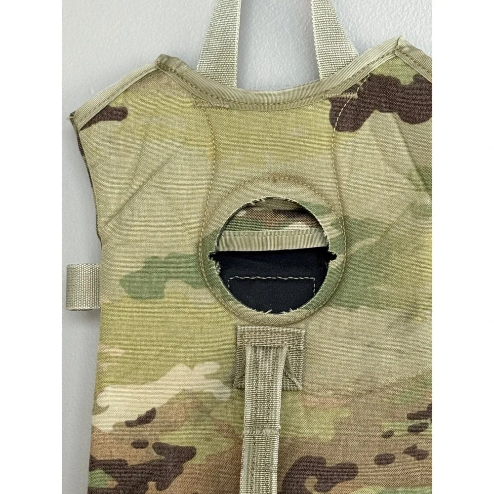 Lions Services Hydration Carrier Unisex OS Camo Nylon MOLLE II No Bladdet